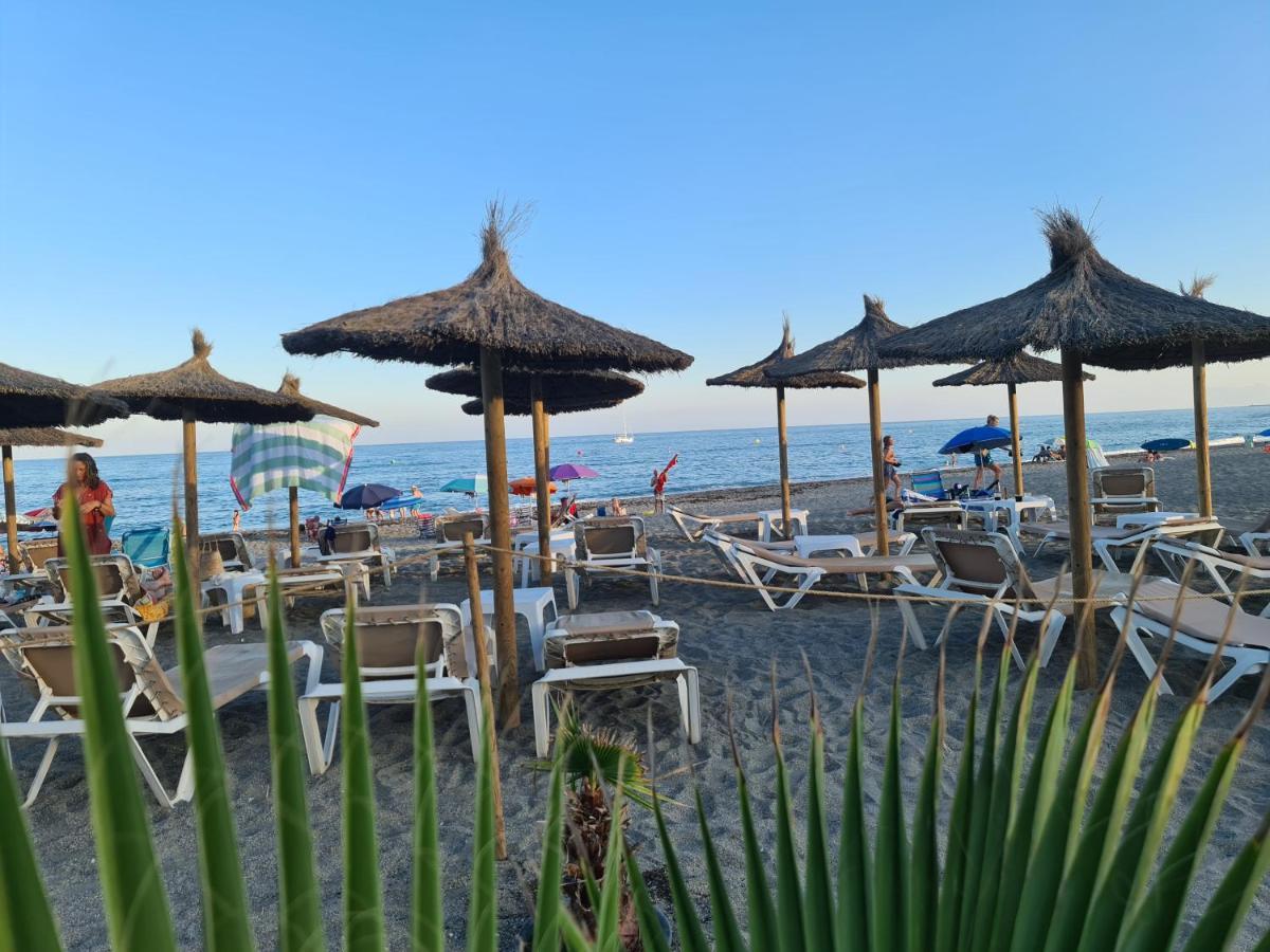 Seaside Serenity - Stylish Apartment With Spectacular Views Манилва Экстерьер фото
